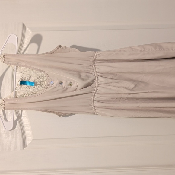 Chic Cream Lace-Accent Dress - Picture 1 of 4